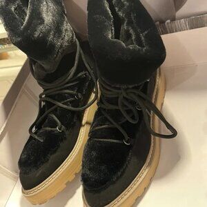 JLO JENNIFER LOPEZ 'Ginna' Black Faux Fur Lace Front Ankle Boot Sz 8.5M